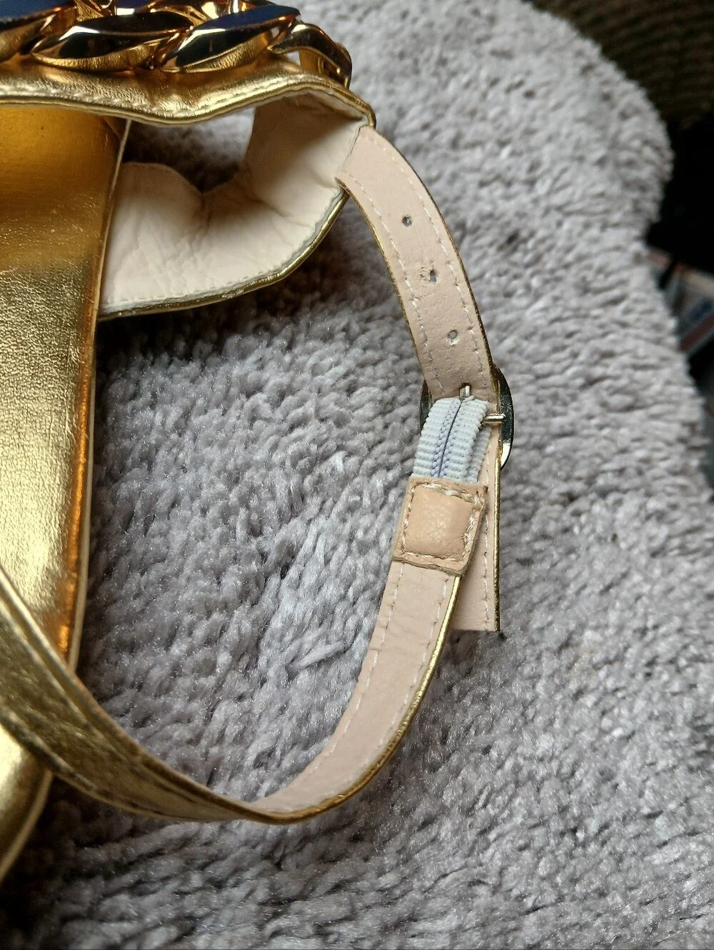 The Unbranded Brand bold metallic